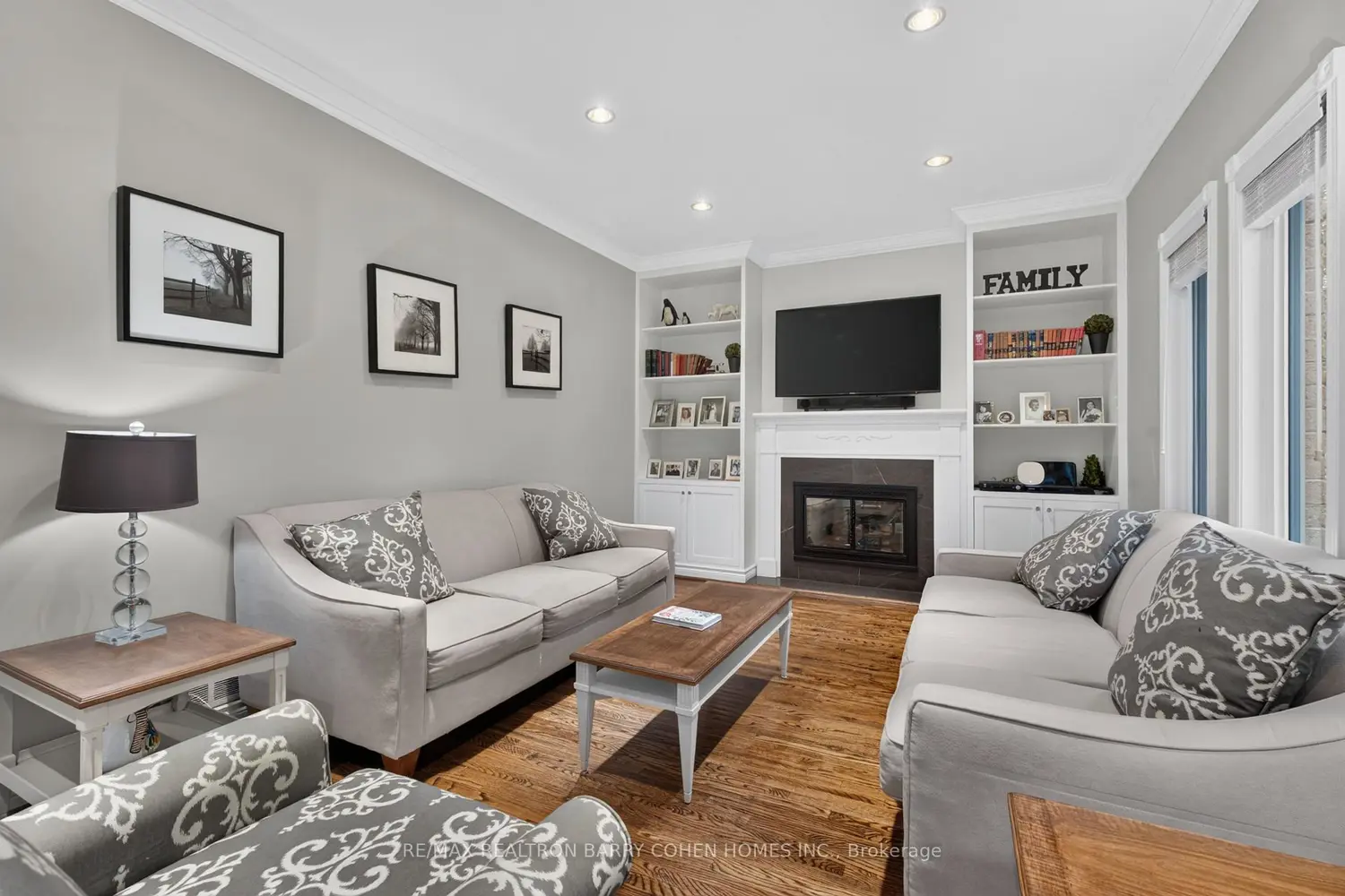 110 Upper Canada Drive photo 5
