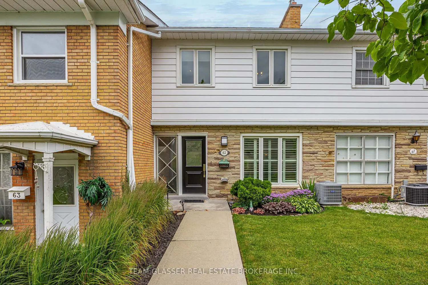 1220 Royal York Road 62
