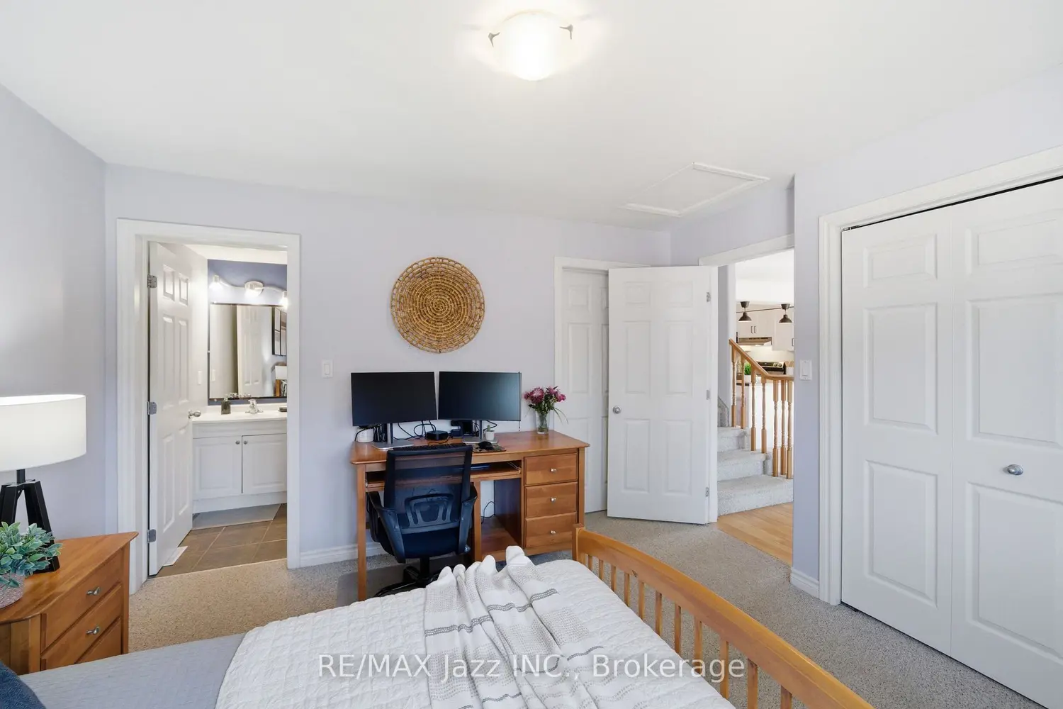 1 Cooper Court photo 4