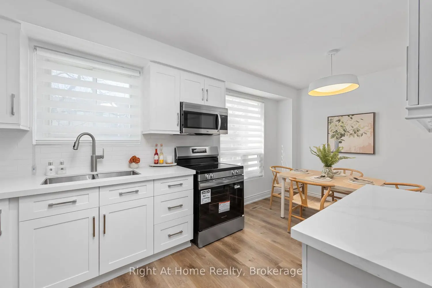 1400 Mary Street 3 photo 4