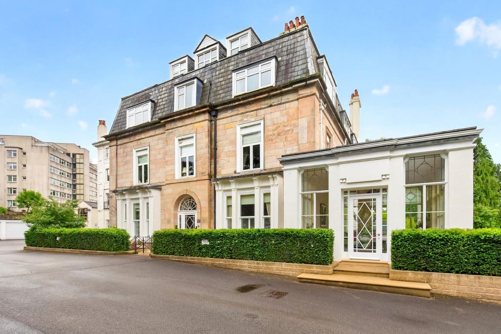 3 bed flat for saleVictoria Road, Harrogate HG2