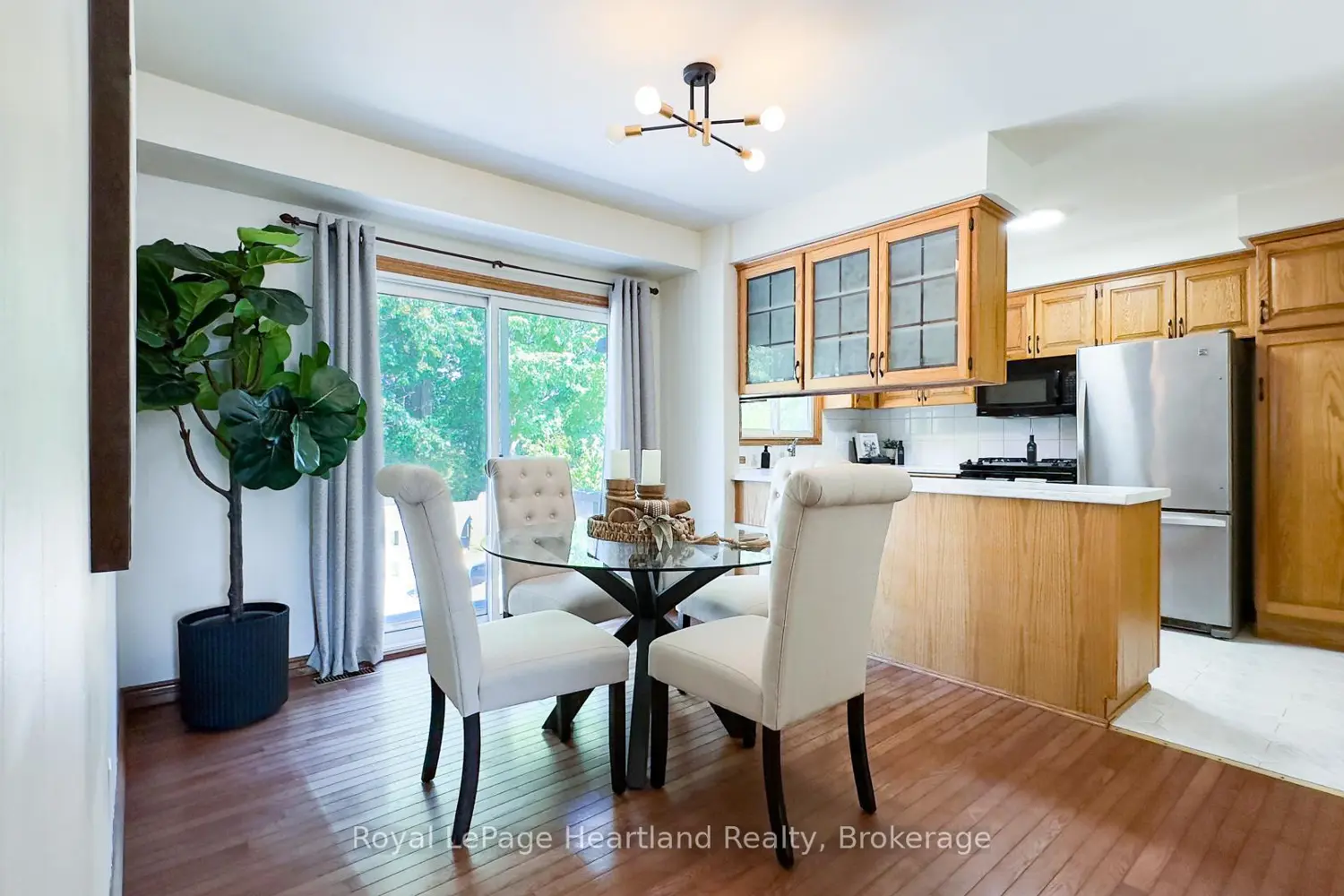 10 Bissett Court photo 3