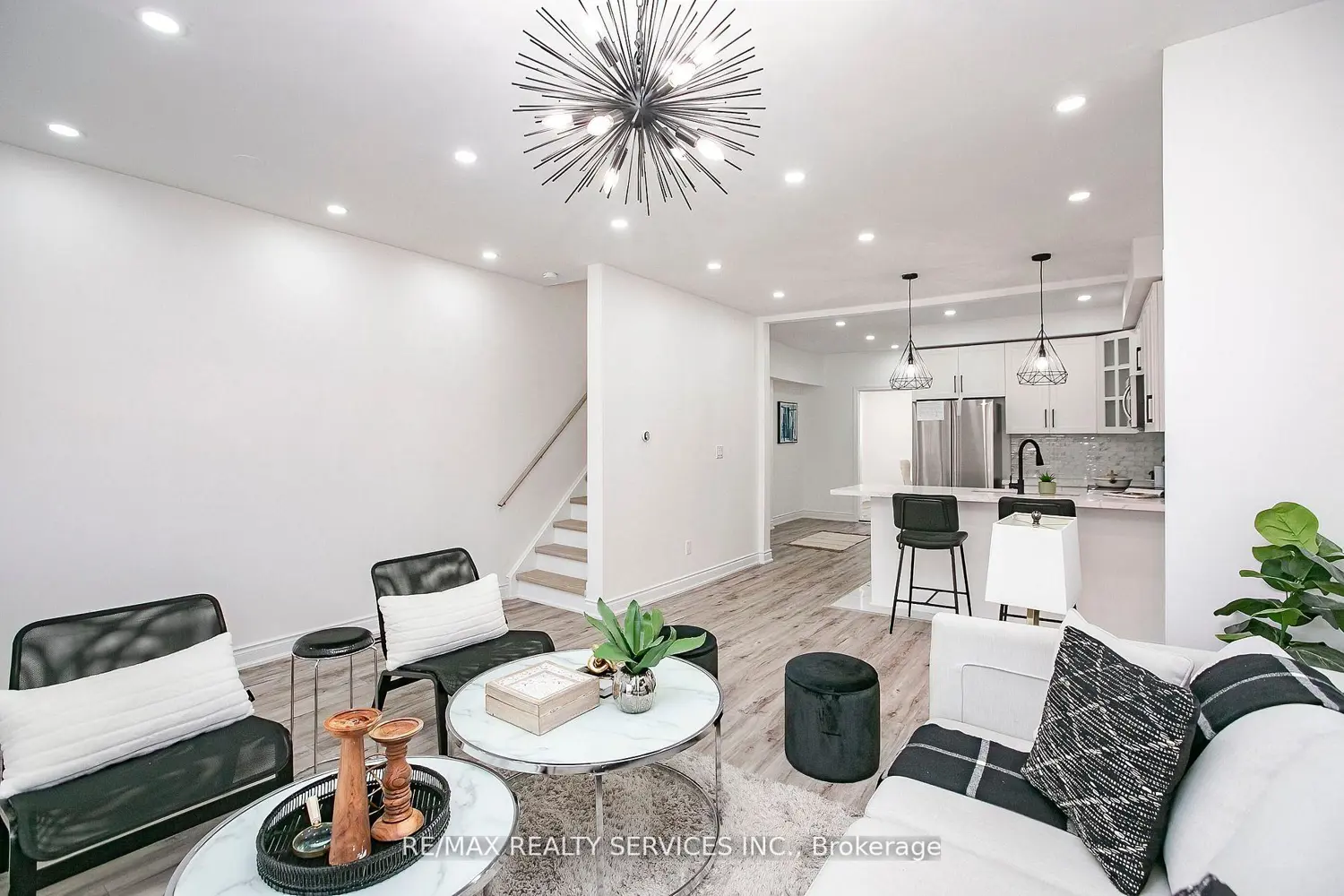 20 Somerset Avenue photo 5