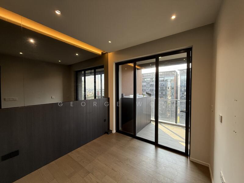 910 Sims Avenue photo 3