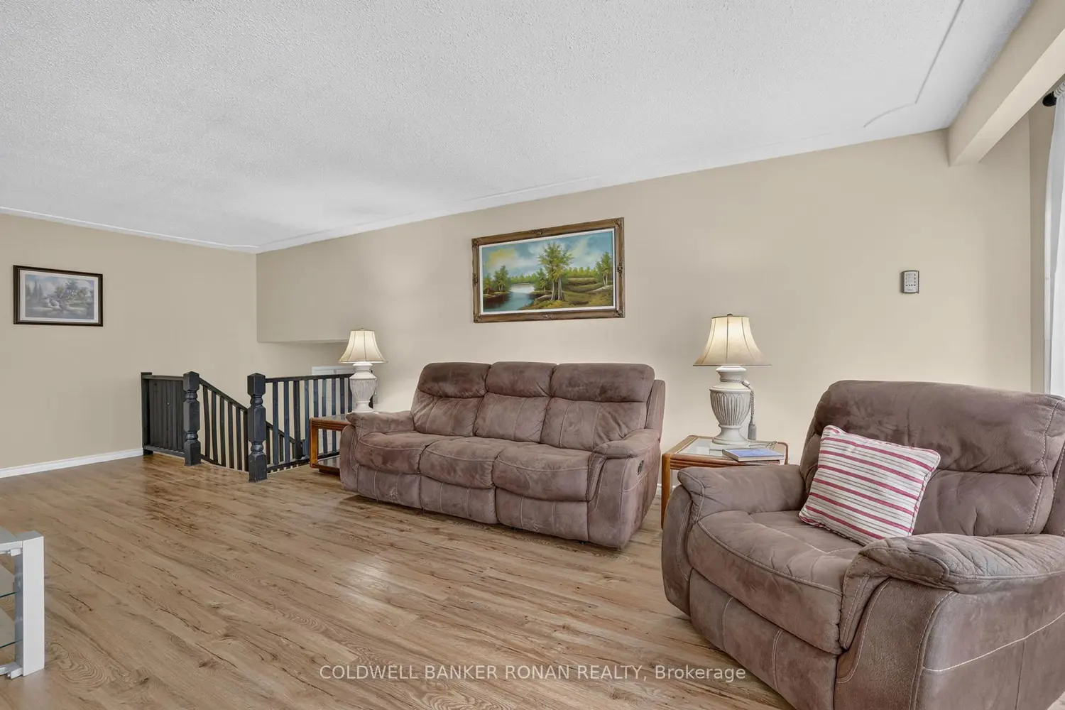 22 Roehampton Avenue photo 3