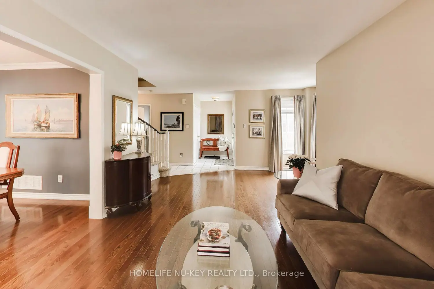 27 Lauchlin Crescent photo 2