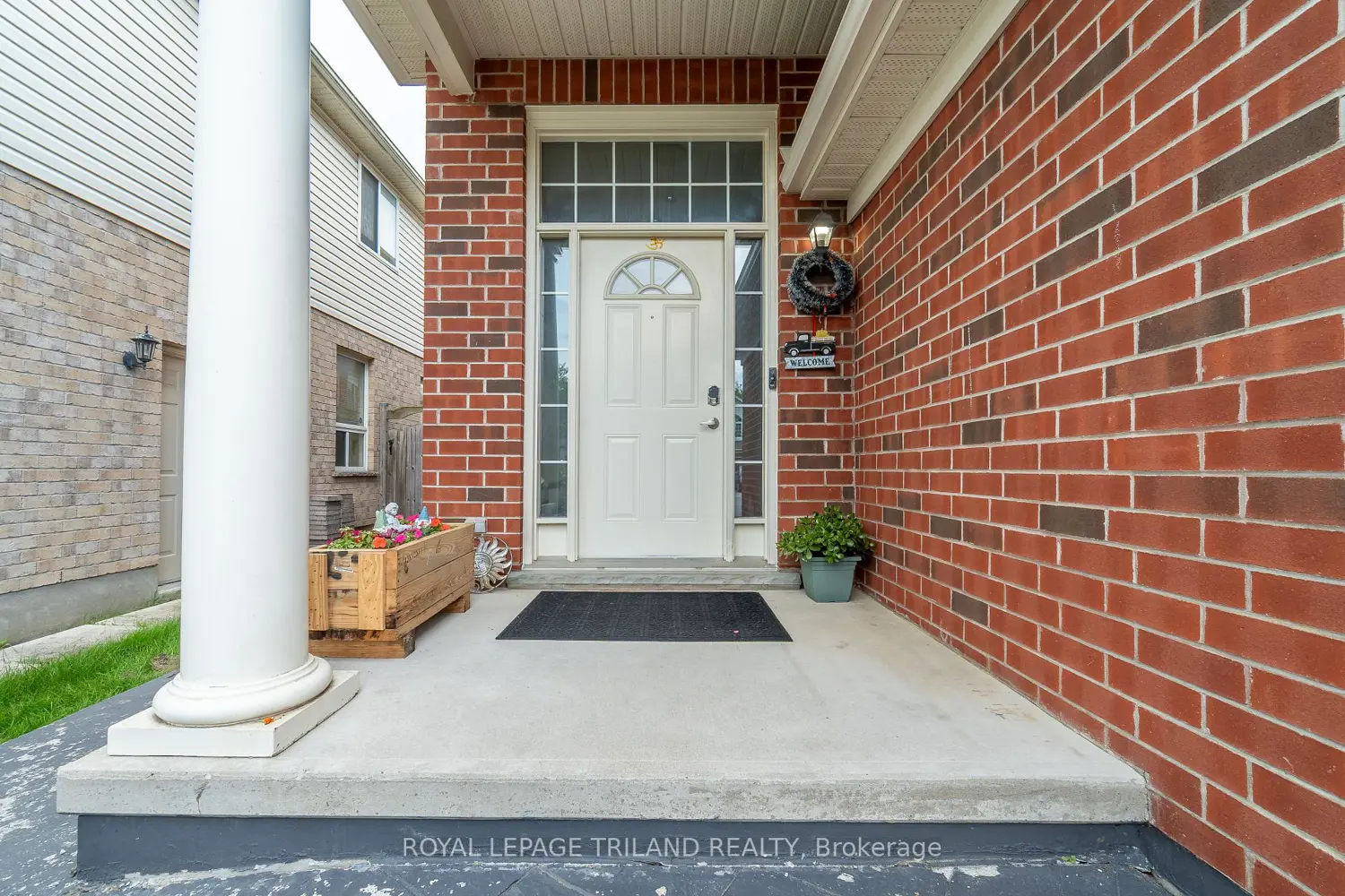 1817 Gough Avenue photo 3