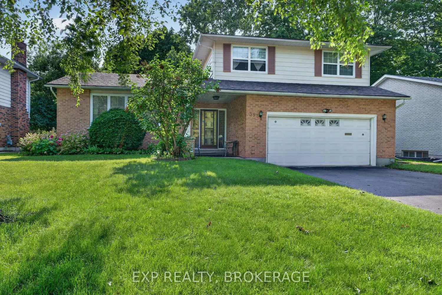 395 Carrie Crescent