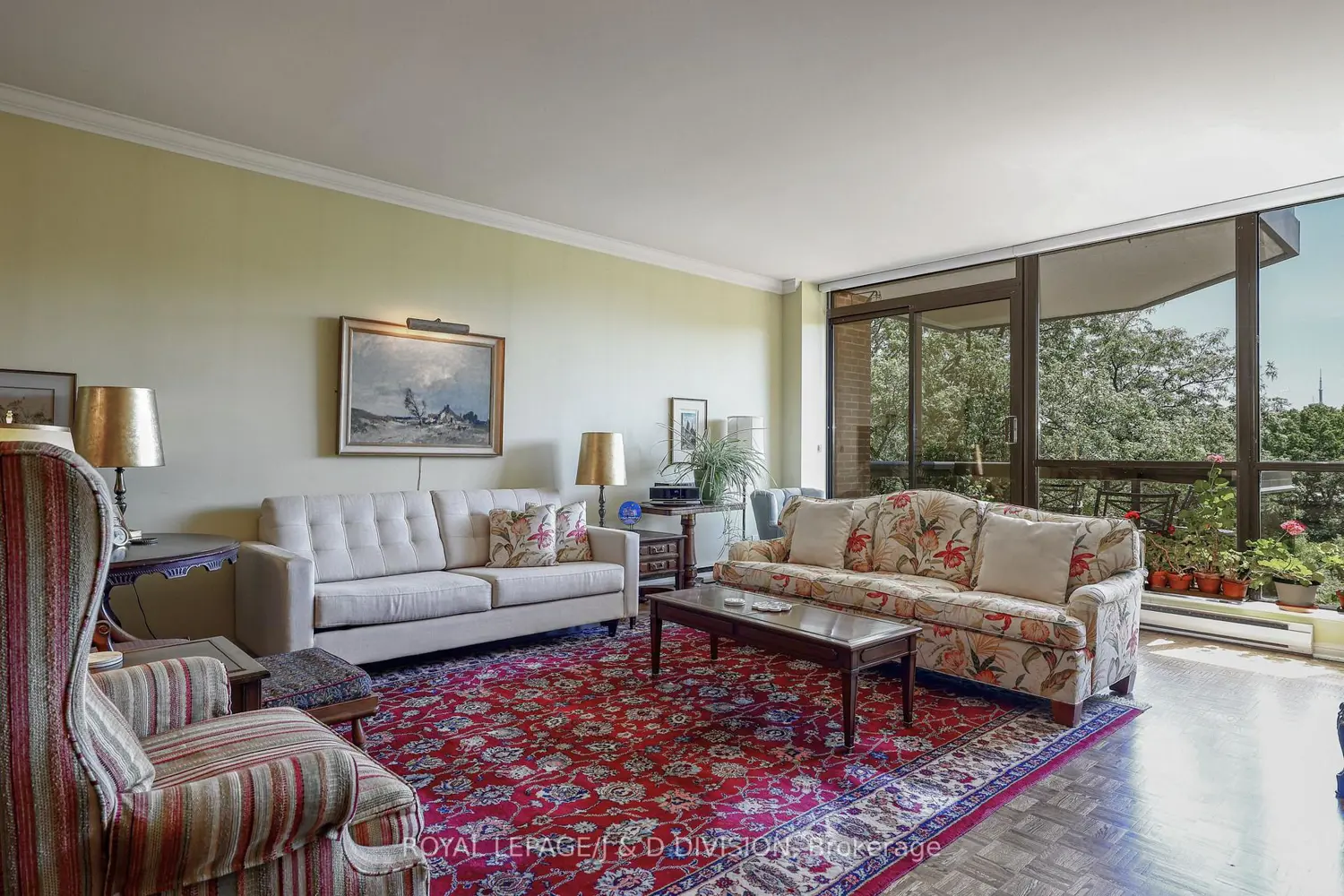 407 Walmer Road 401