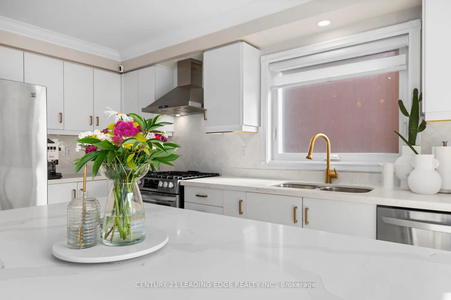 1113 Hepburn Road photo 5