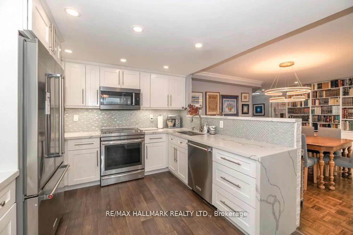 7601 Bathurst Street 1004