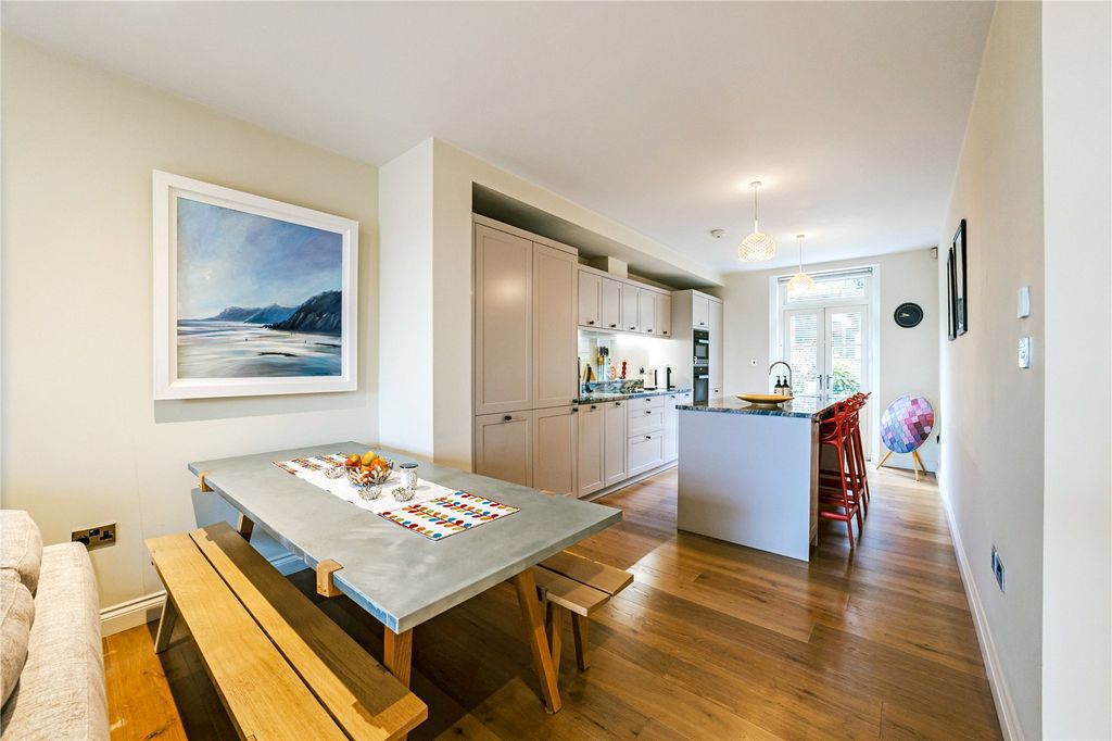 2 bed flat for saleLansdown Road, Bath, Somerset BA1 photo 3
