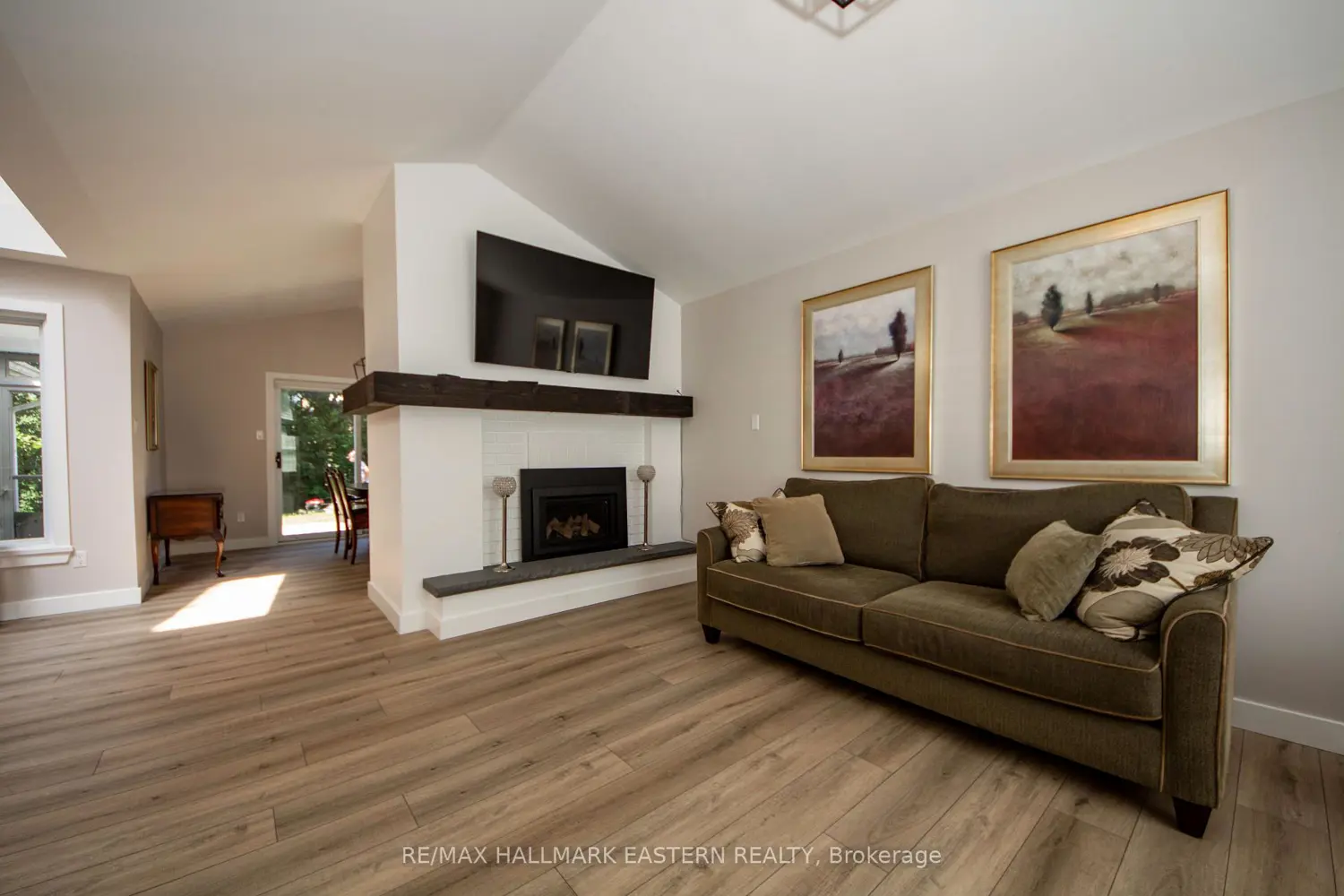 36 Russell Hill Road photo 2