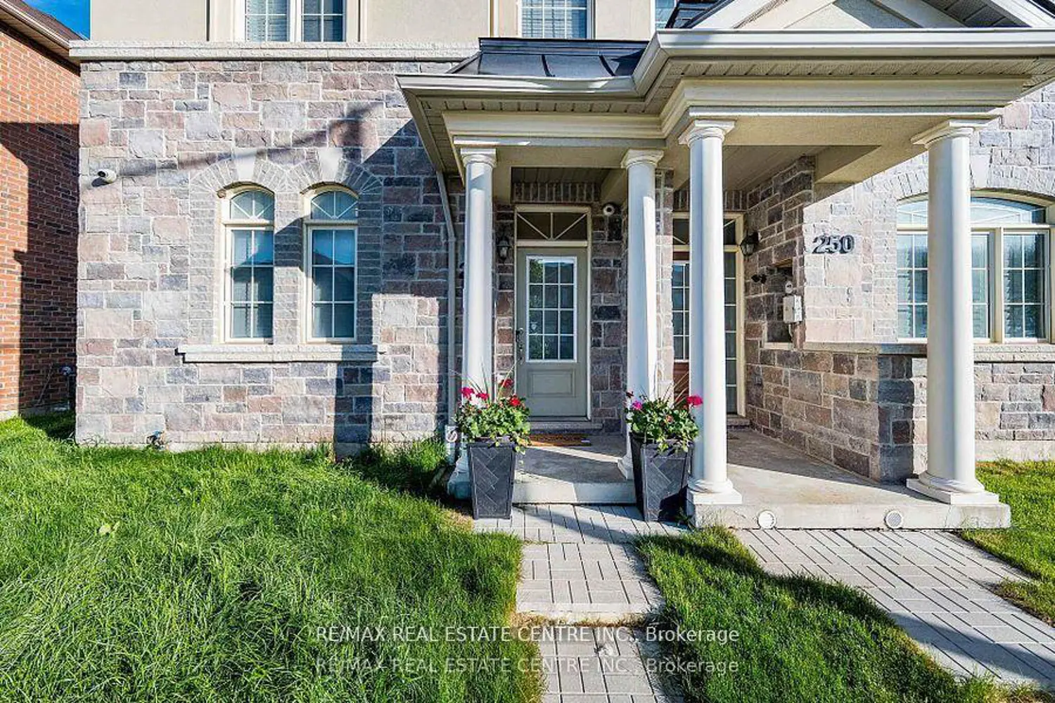 248 Inspire Boulevard photo 2