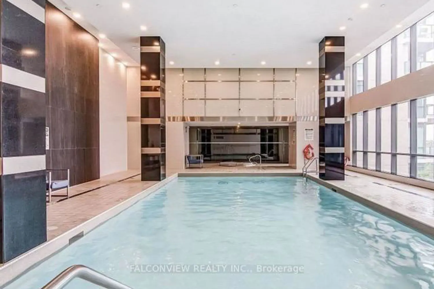 215 Sherway Gardens Road 908 photo 5
