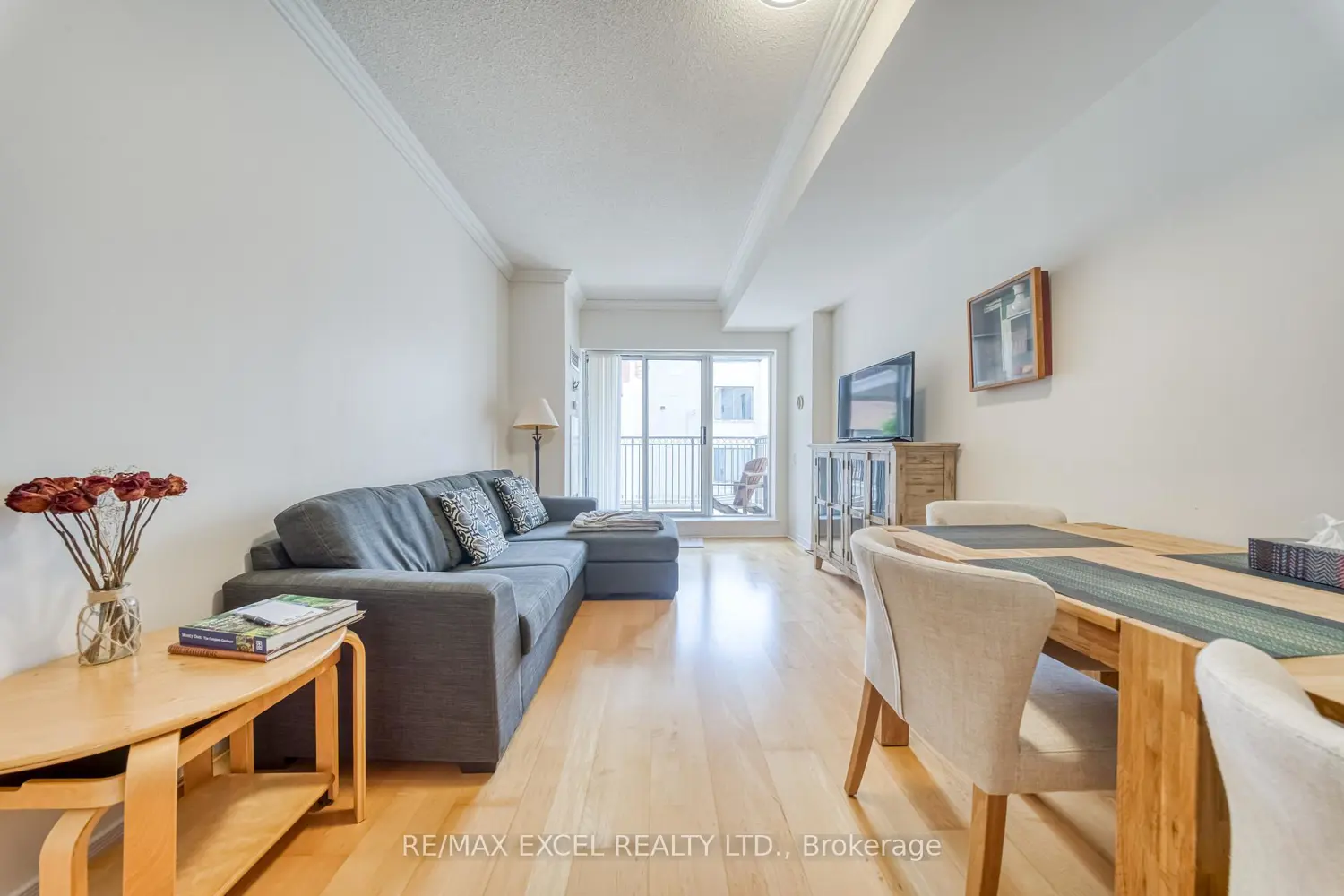115 Richmond Street 403 photo 5