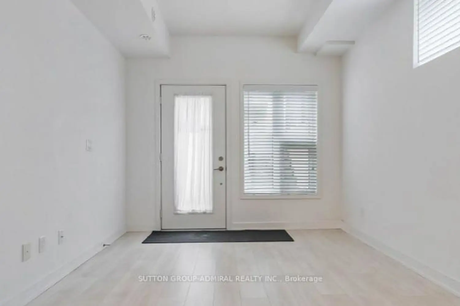 1133 Cooke Boulevard 817 photo 4