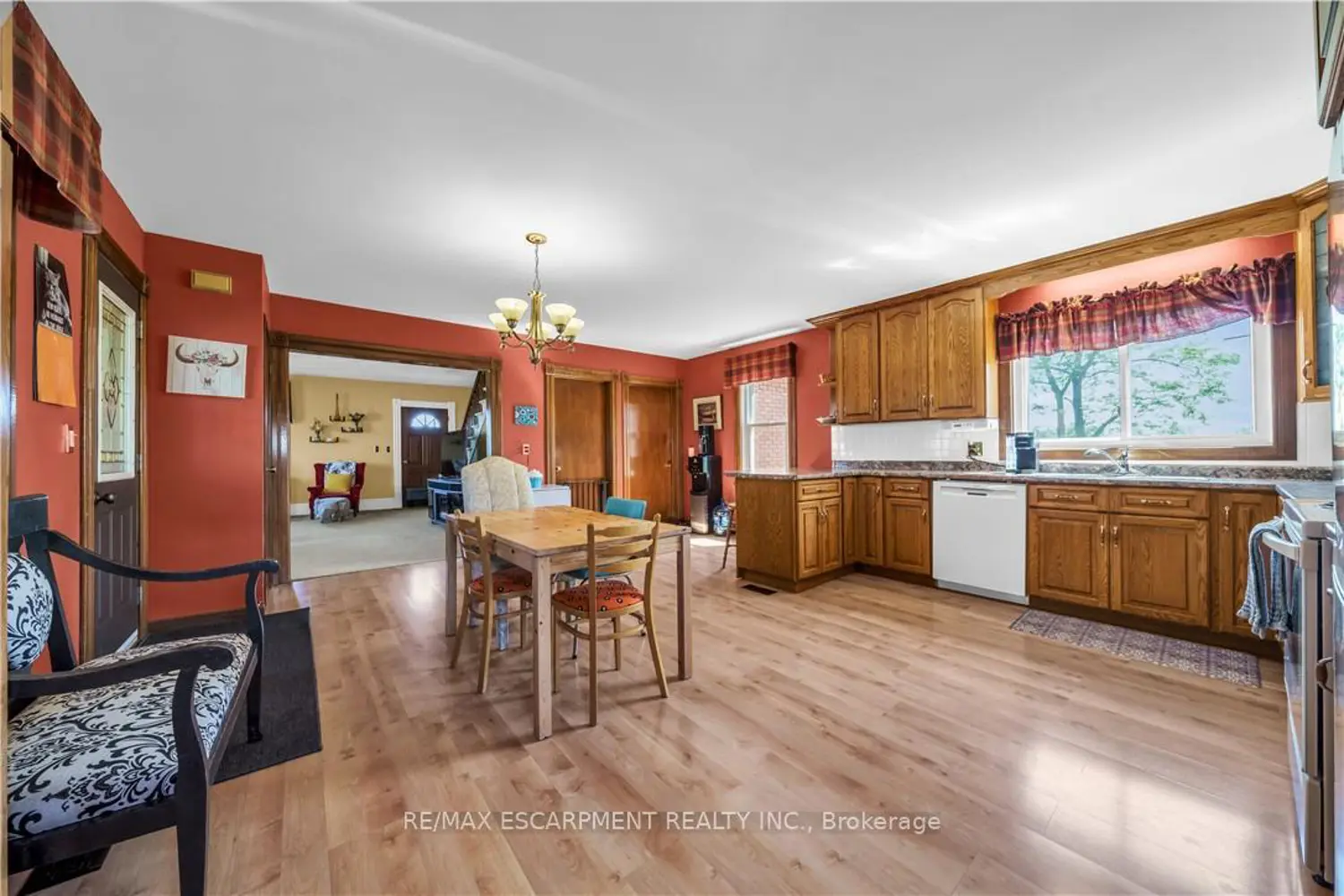 4932 Fly Road photo 5