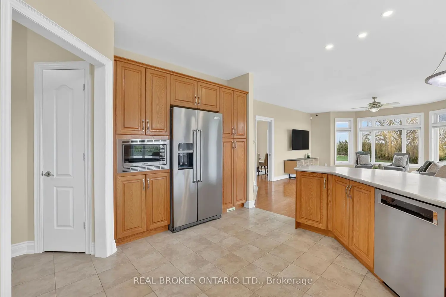 3421 Cole Road photo 3