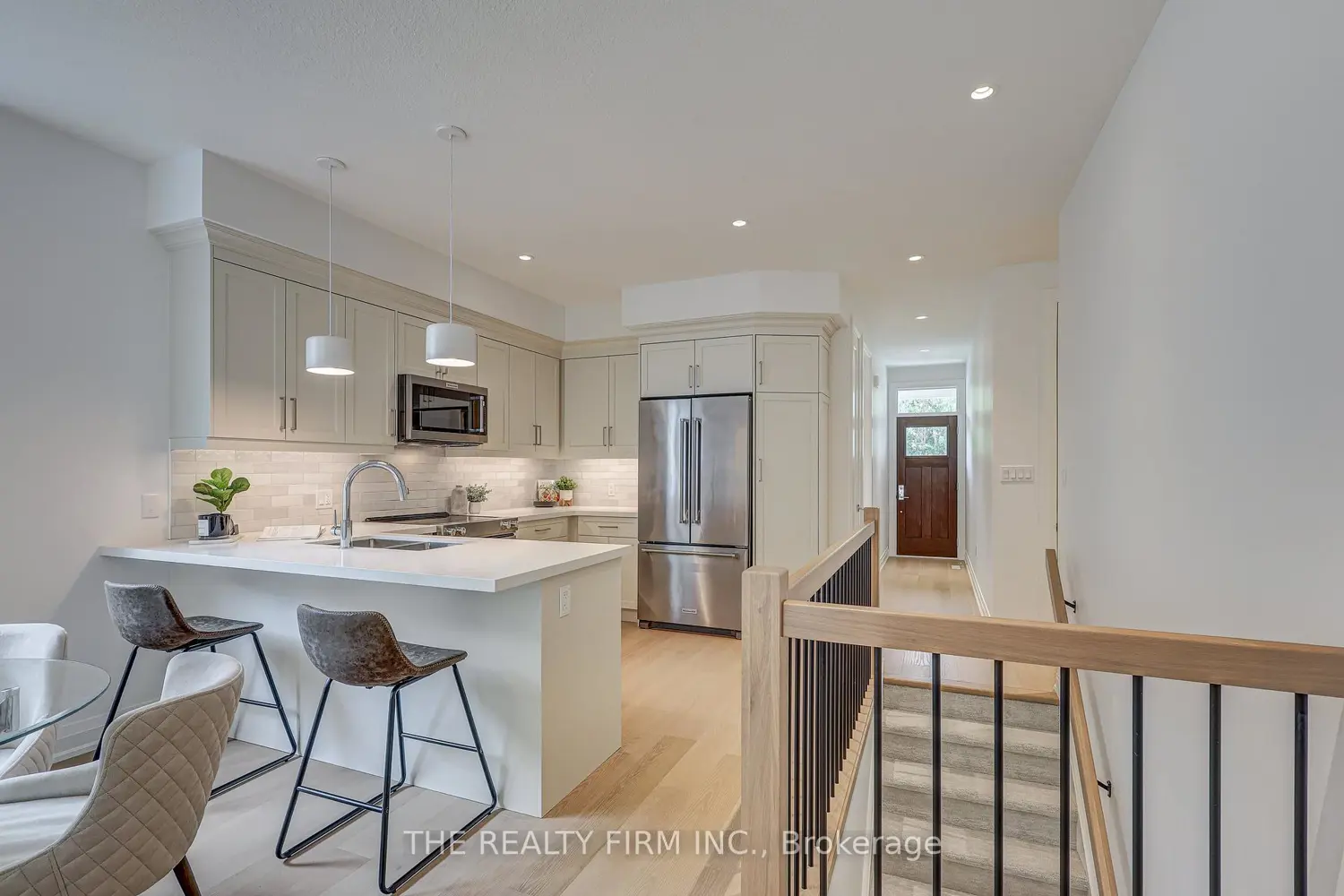 85 Forest Street 8 photo 2