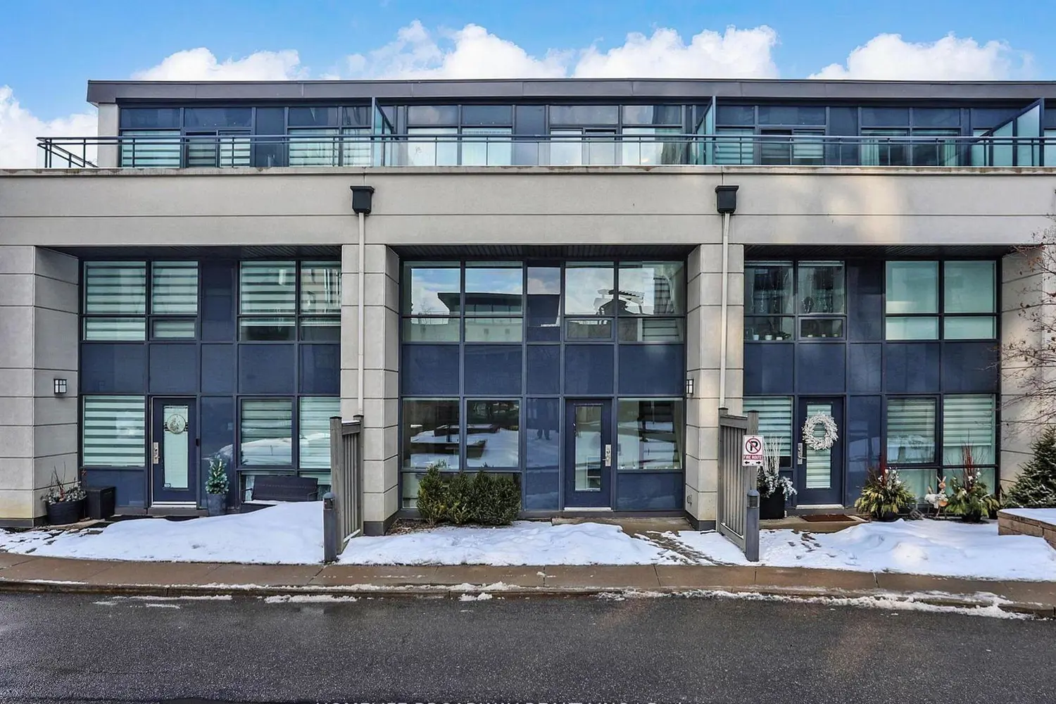 24 Woodstream Boulevard 112