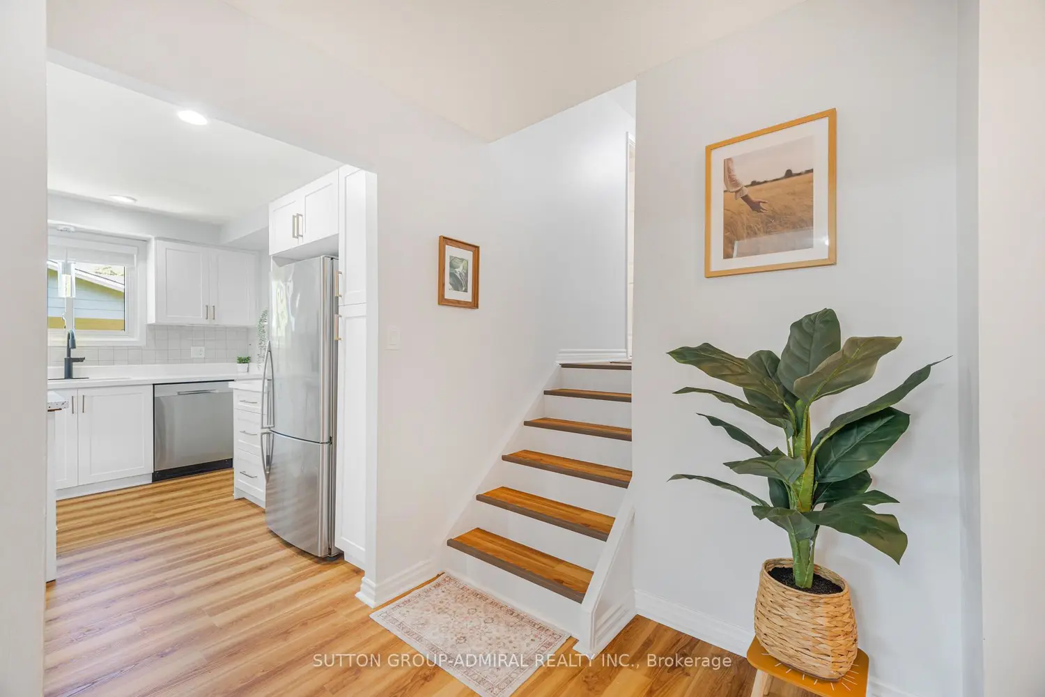7056 Harriman Street photo 4
