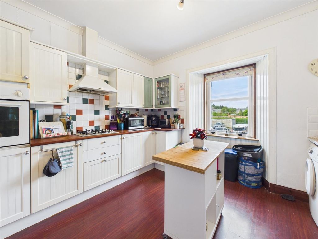 2 bed flat for sale93 Glover Street, Perth PH2 photo 4
