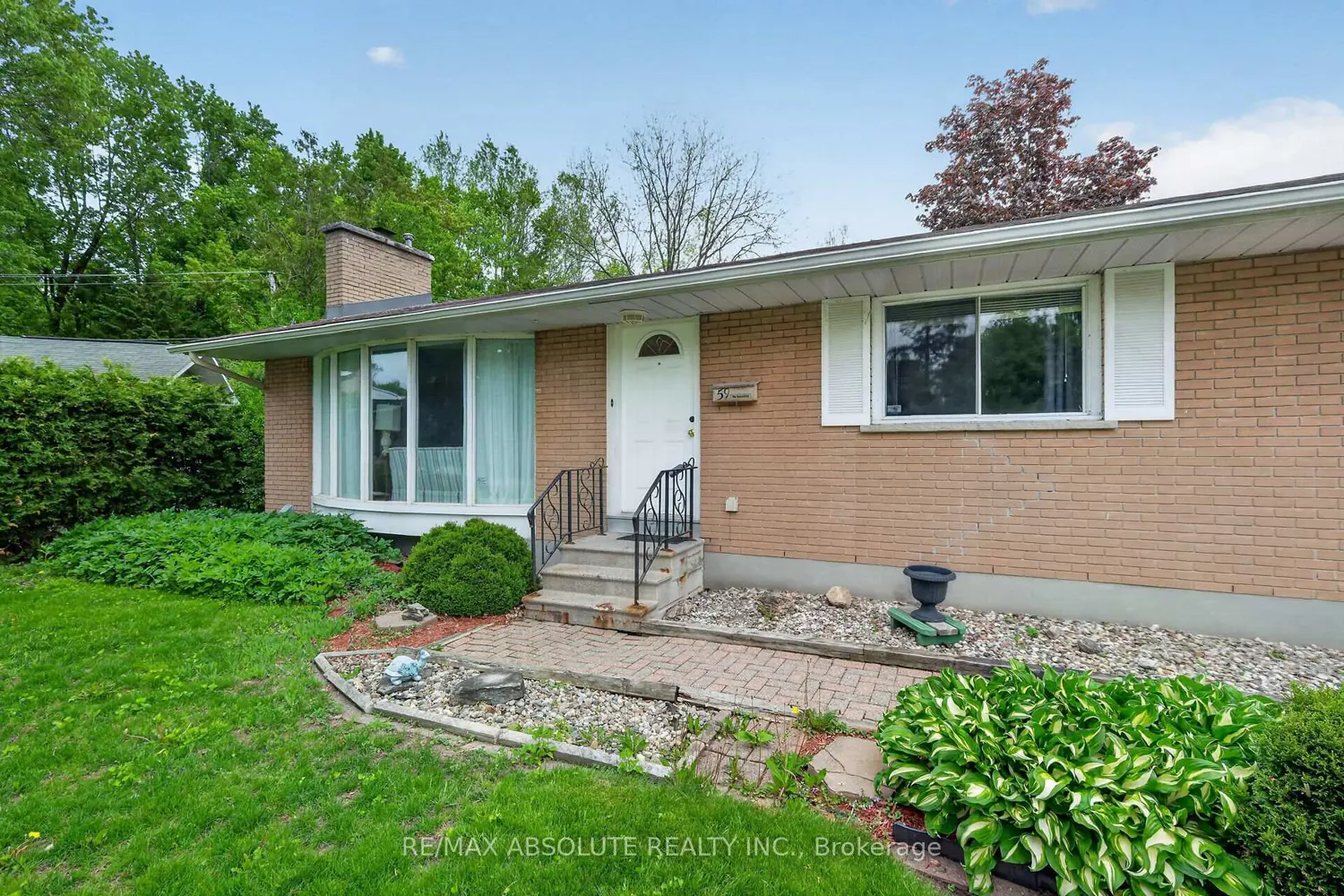59 Evergreen Drive photo 2