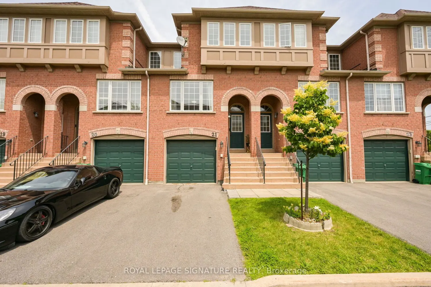 3020 Cedarglen Gate 21