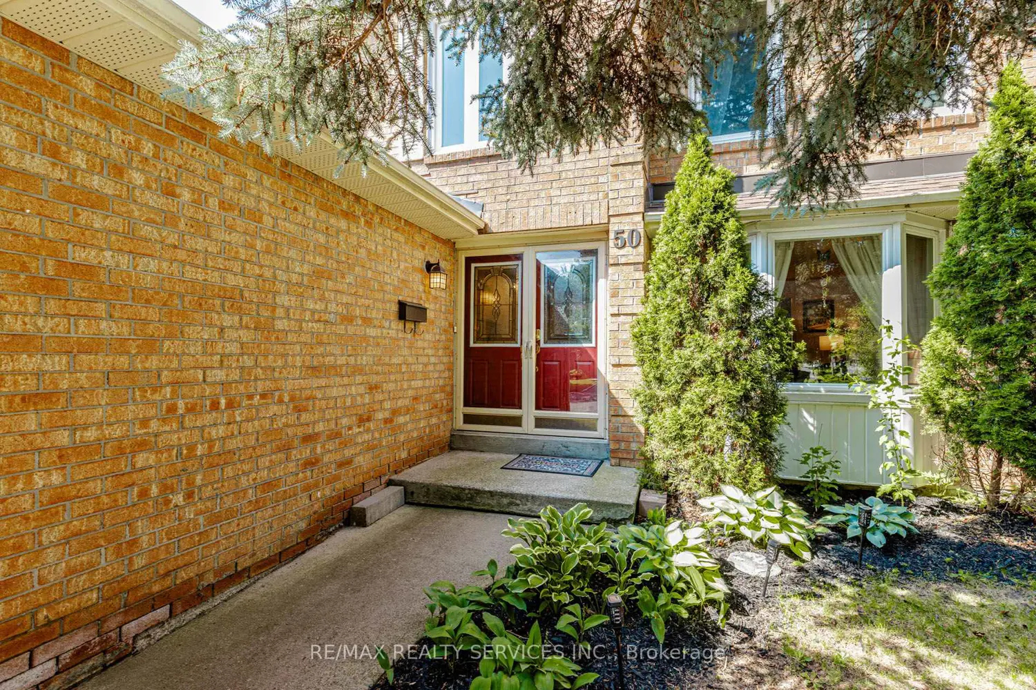 50 Barr Crescent photo 2