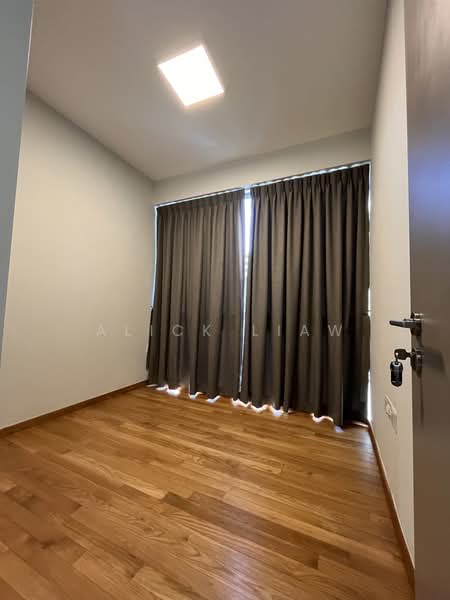 94 Elias Road photo 2