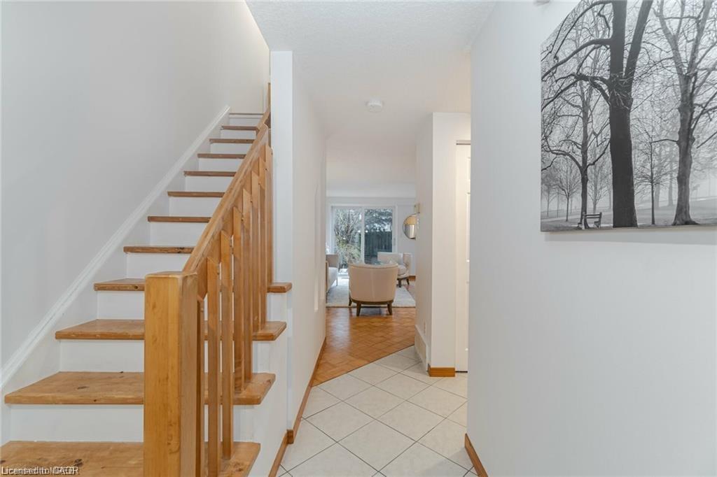 316 Activa Avenue, Kitchener, ON, N2E 3V1 photo 4