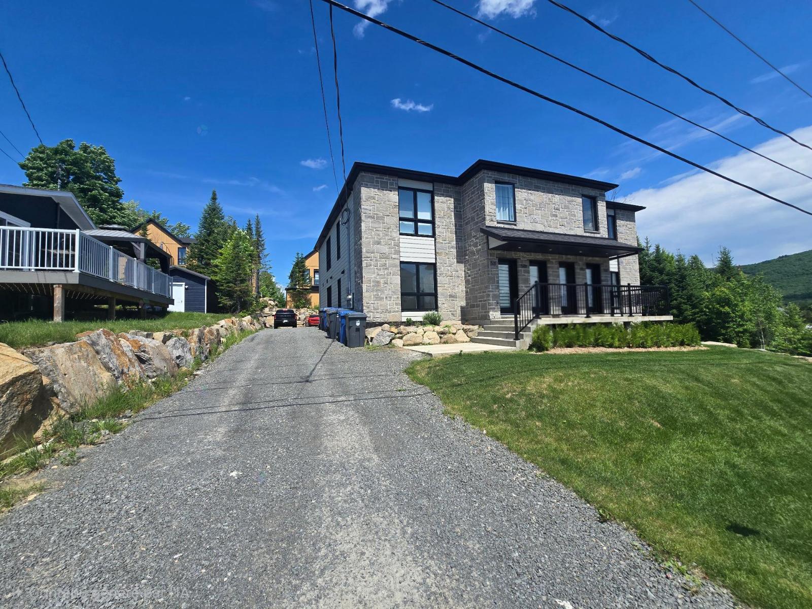 533 Rue Nadon