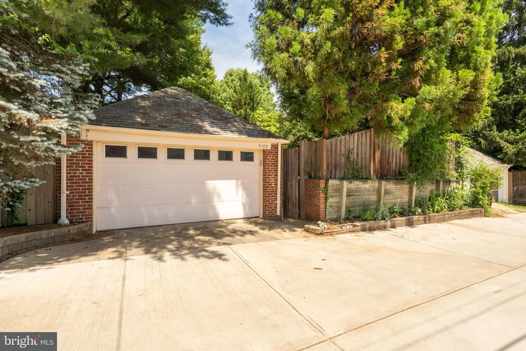 5109 Chevy Chase Parkway NW, Washington, DC 20008