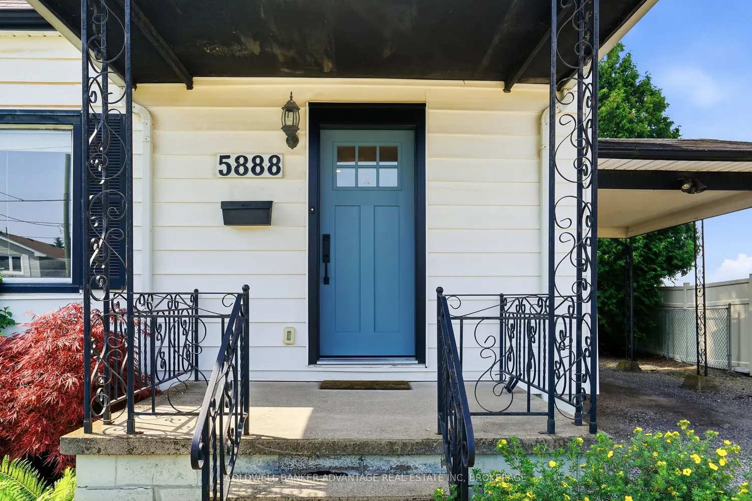 5888 Keith Street photo 4