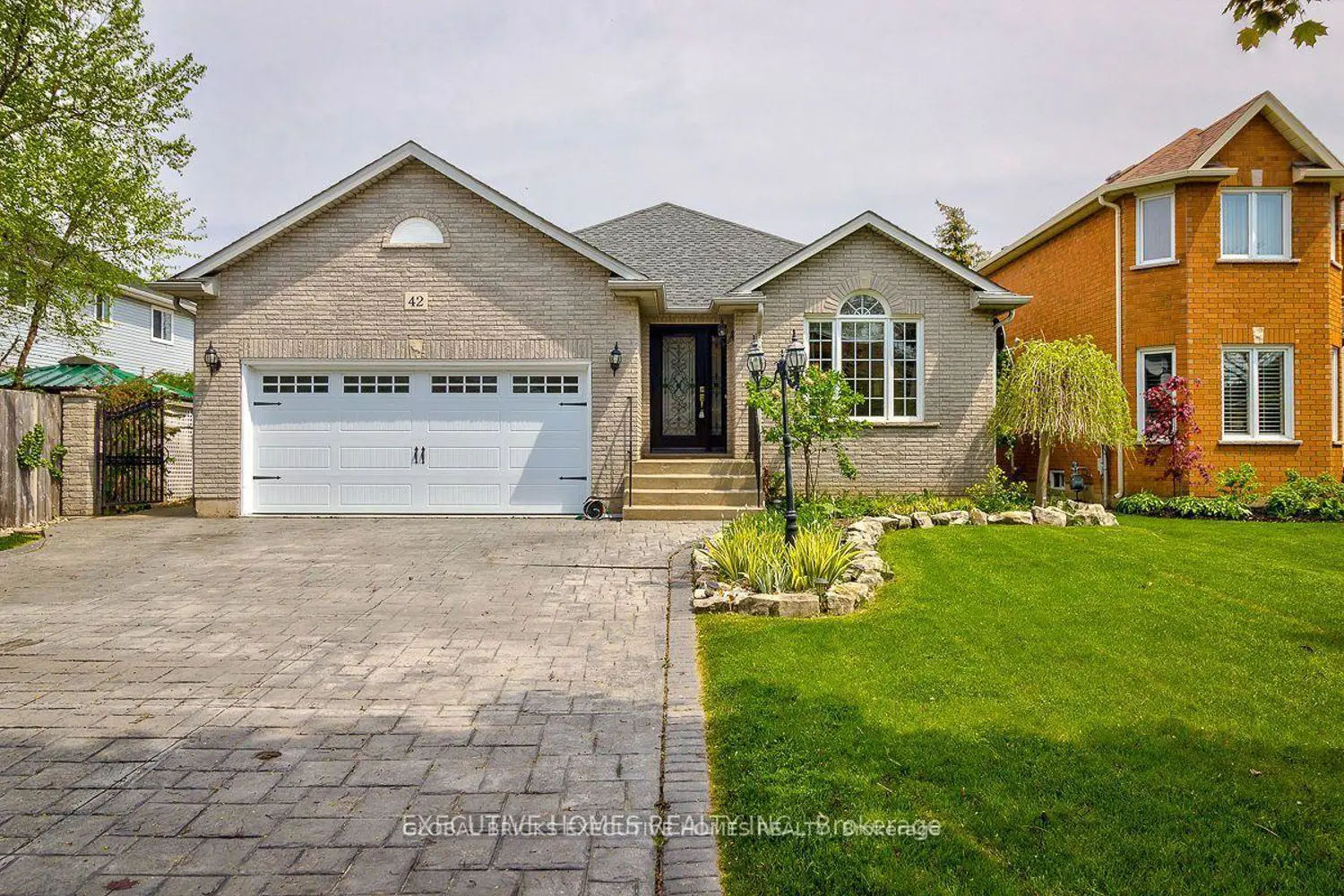 42 Richmond Crescent