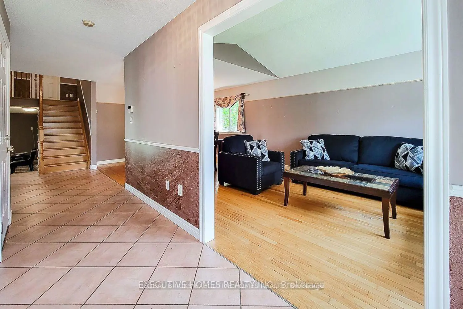 42 Richmond Crescent photo 5