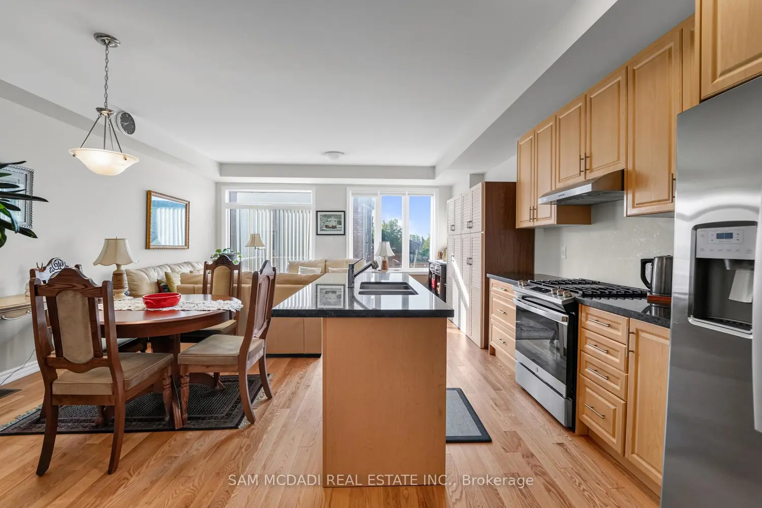 1402 Almonte Drive photo 2