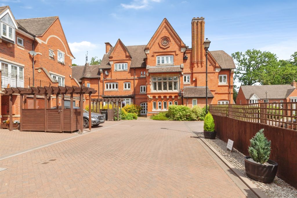2 bed flat for saleAcorn Close, Birstall, Leicester LE4