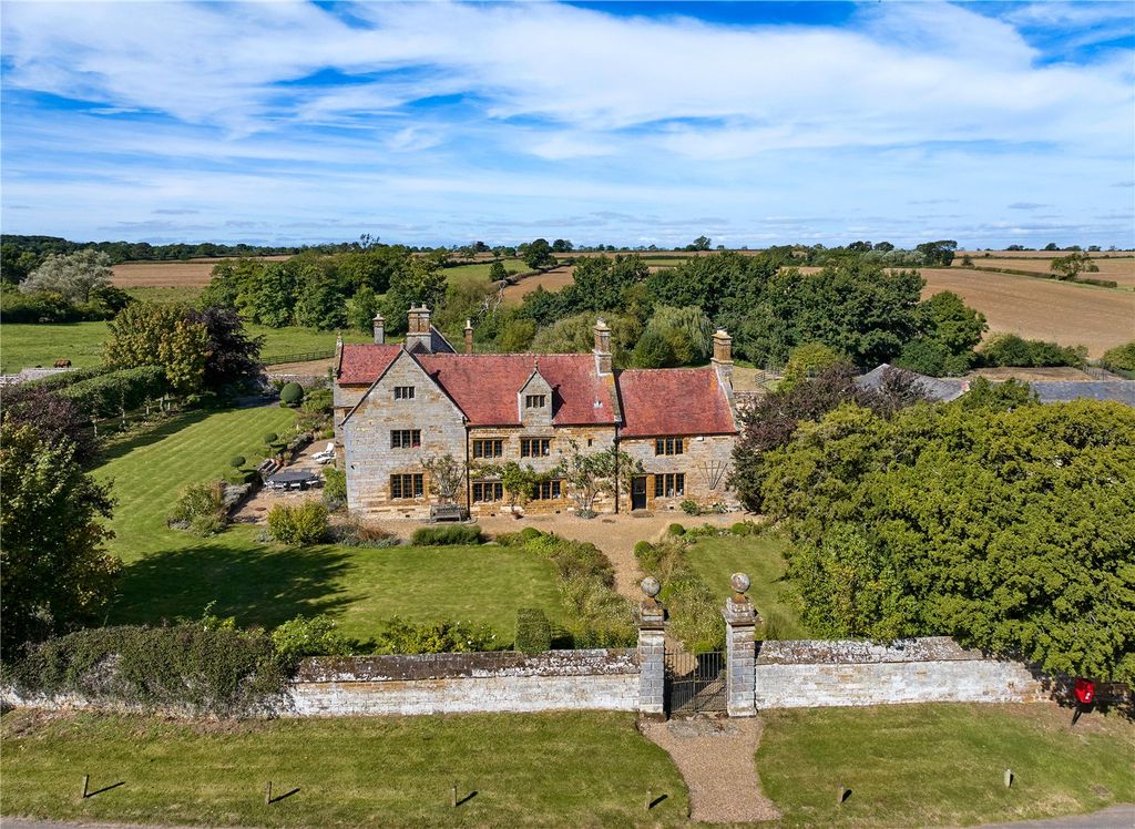 6 bed equestrian for salePlumpton, Towcester, Northamptonshire NN12