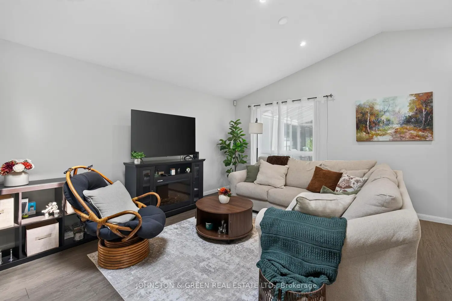 268 Keewatin Avenue photo 5