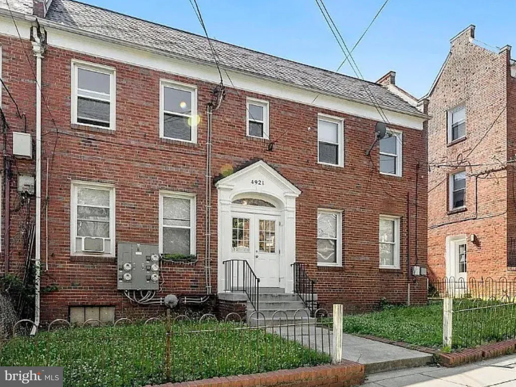 4921 1st Street NW Unit 3, Washington, DC 20011
