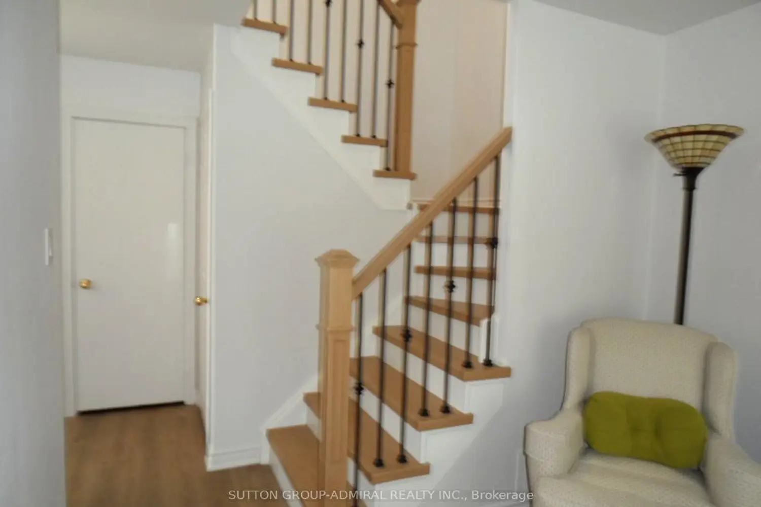 65 Delaney Crescent photo 2