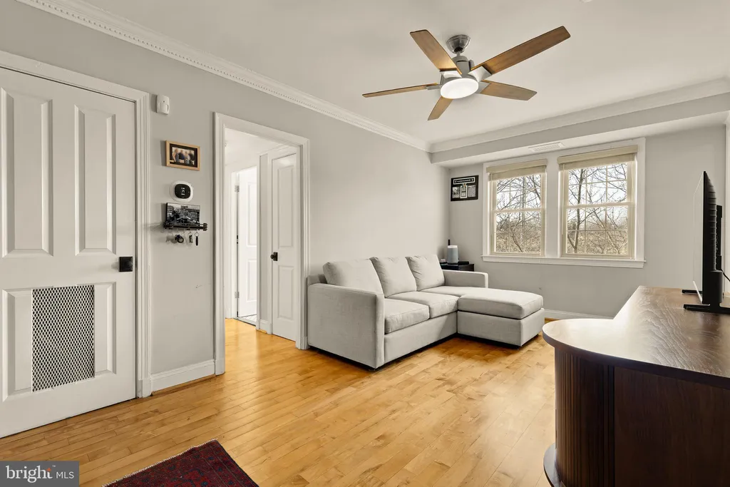 2625 3rd Street NE Unit 306, Washington, DC 20002 photo 4