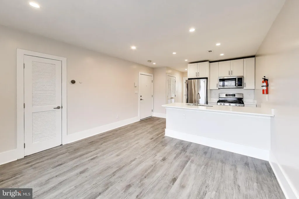 924 19th Street NE Unit 3, Washington, DC 20002 photo 4