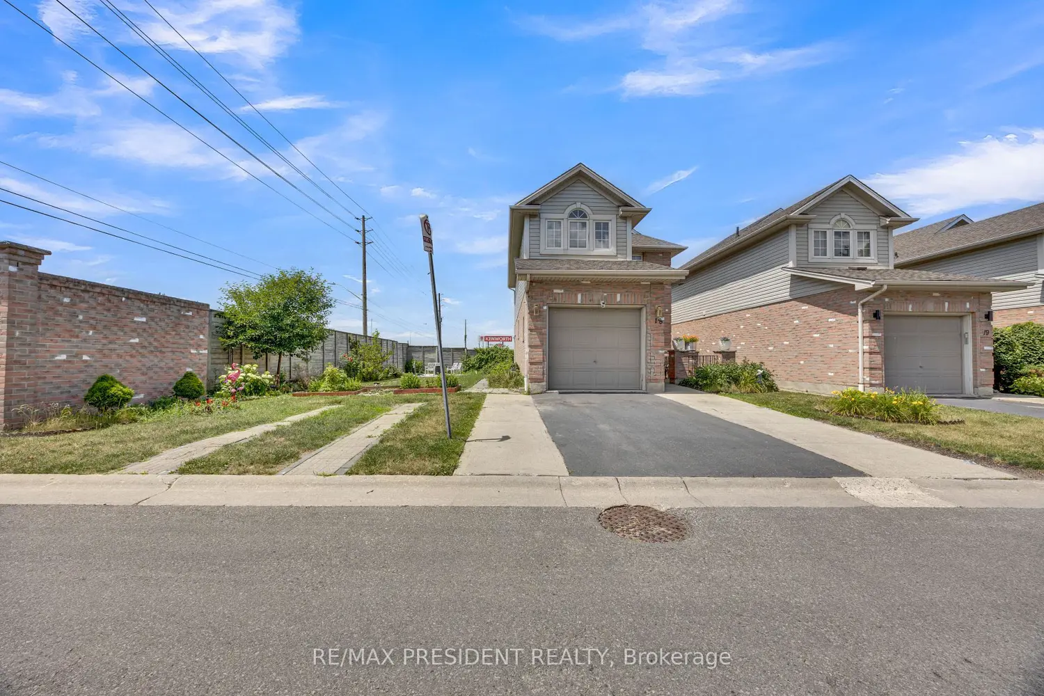 10 Chalkstone Drive 18