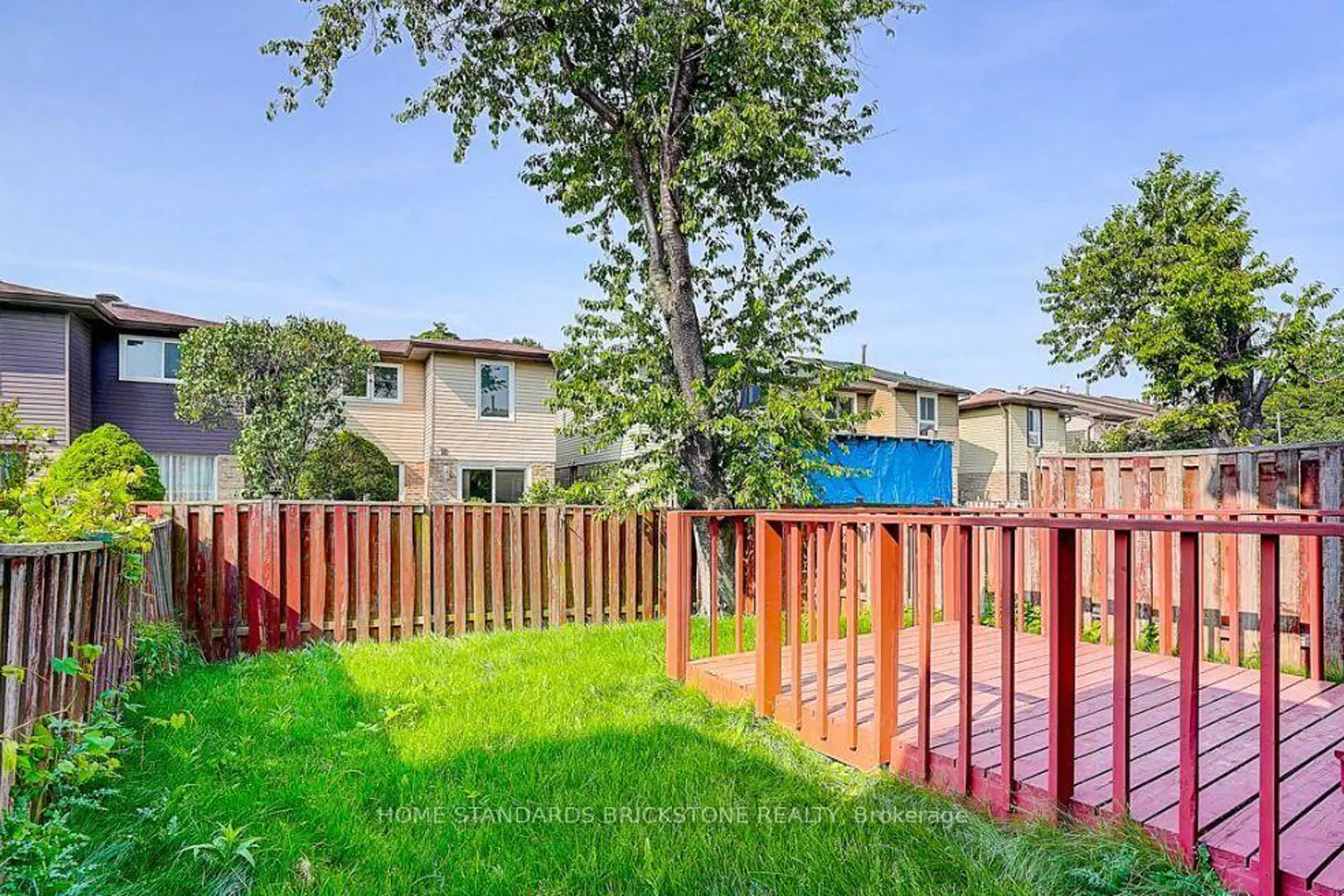 24 Barrington Crescent photo 5