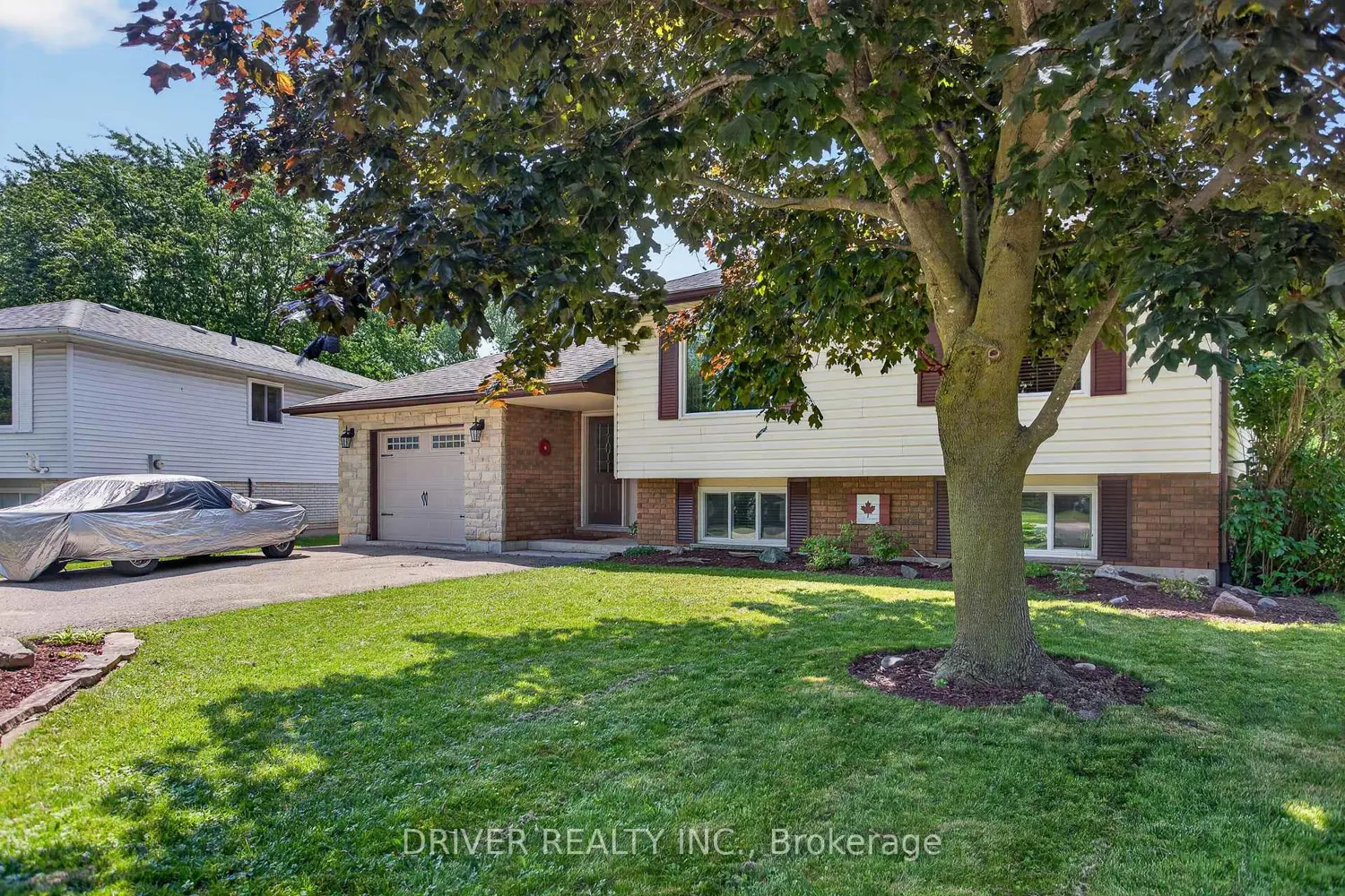 24 Hawthorne Crescent photo 2