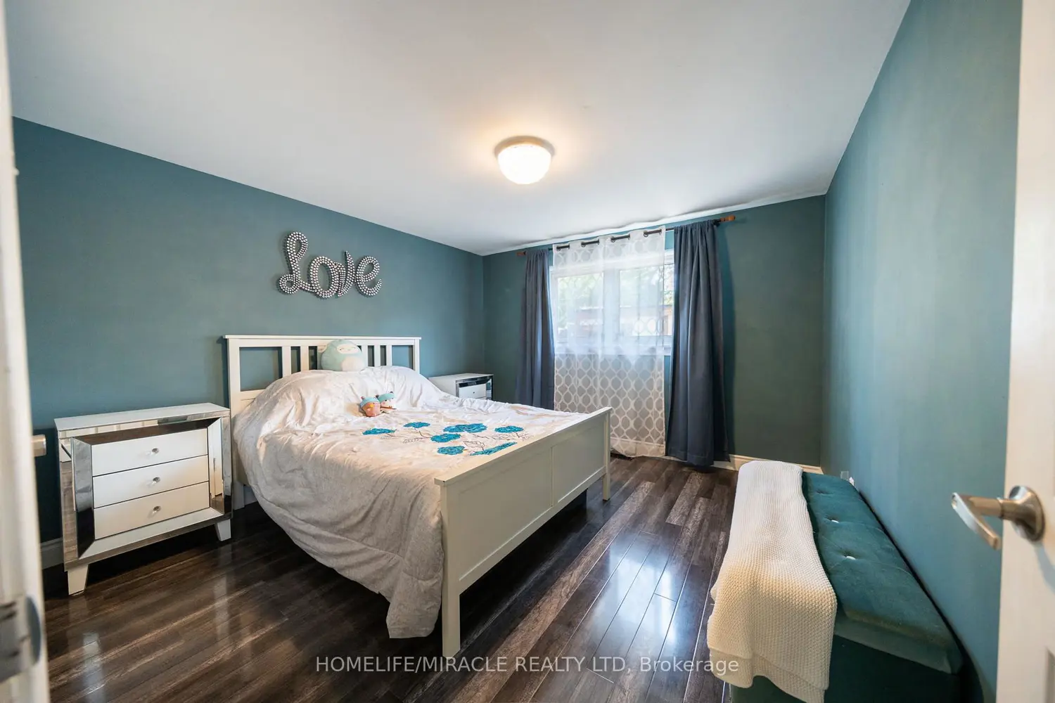 38 Ascot Avenue photo 4