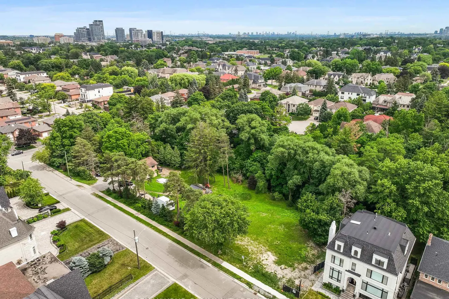 7 Birch Avenue photo 3